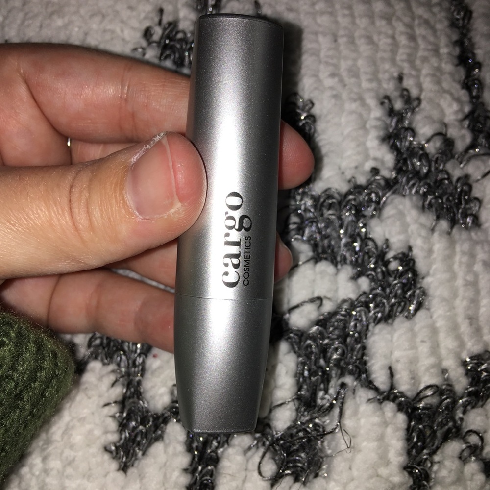 Cargo lipstick